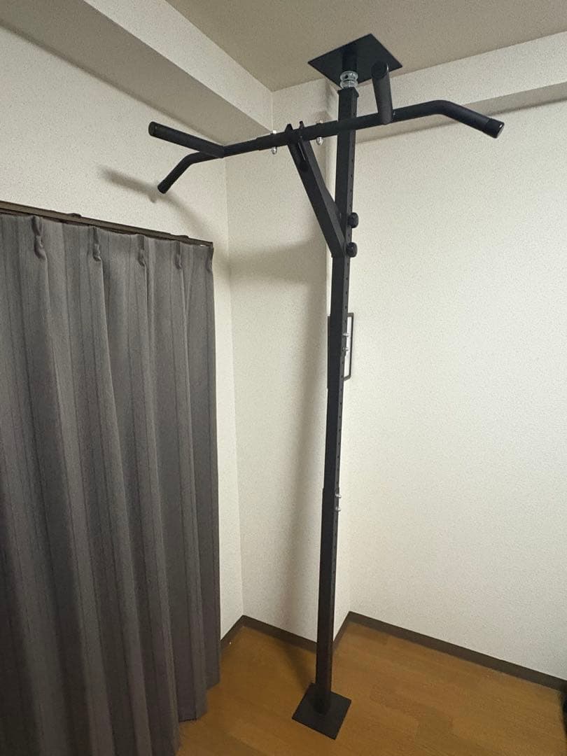 Kensui Kaku Pull Up Bar for All Homes: Easy to Install, Sturdy, and Space-Smart