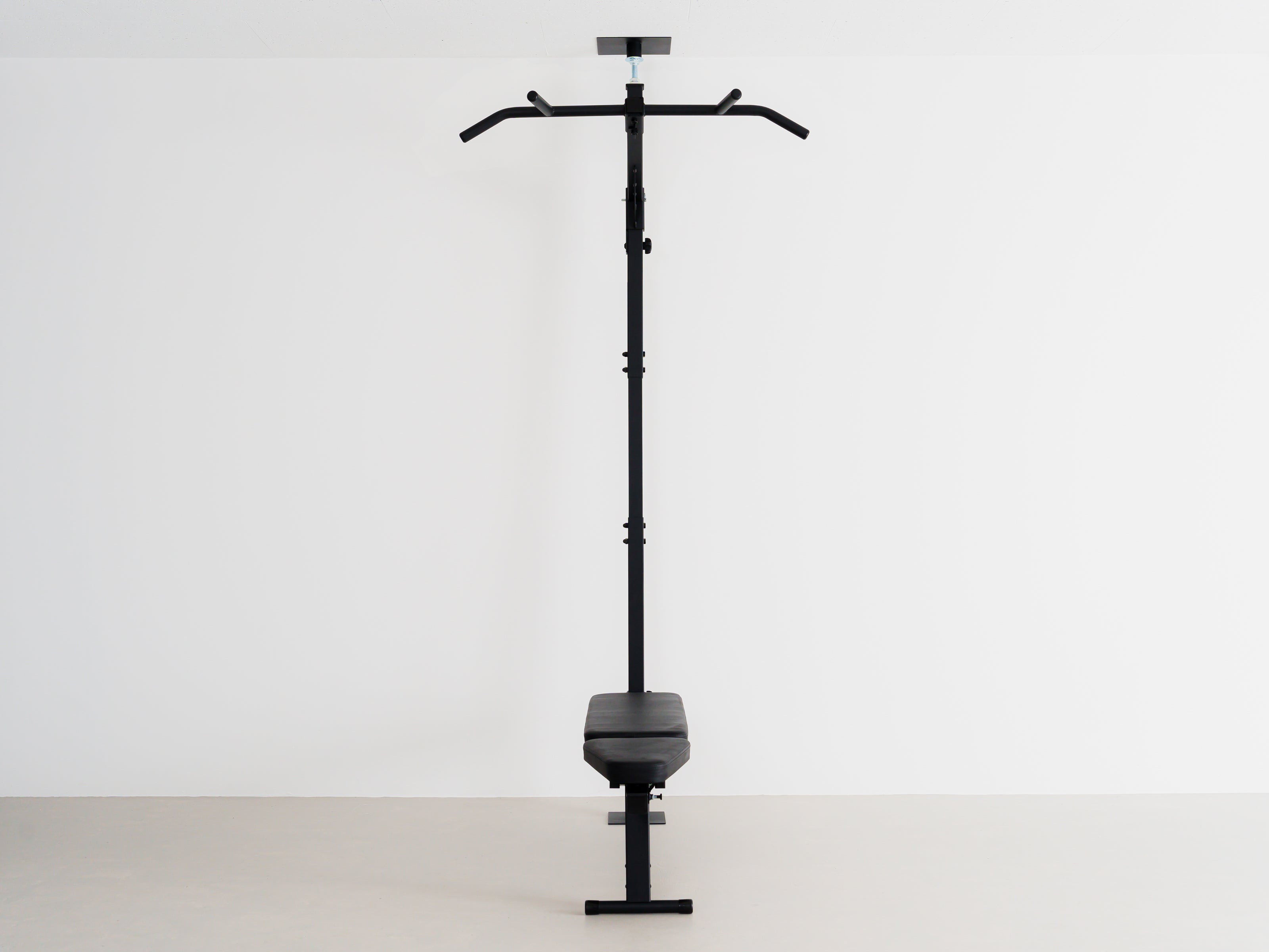 懸垂バー　KENSUI kaku model 1 KENSUI Kaku Model 1 – Space-Saving Ceiling Gym Rack | TEDDY WORKS